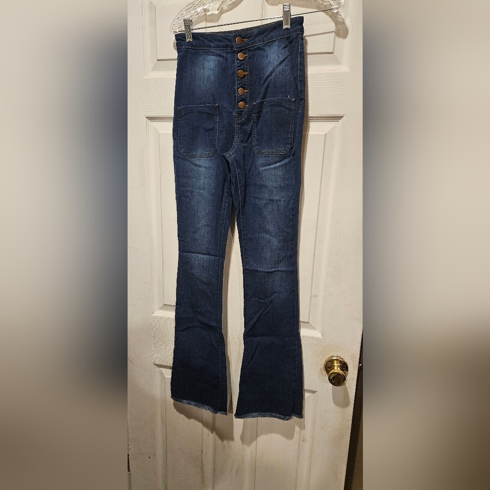 FASHION NOVA JEANS